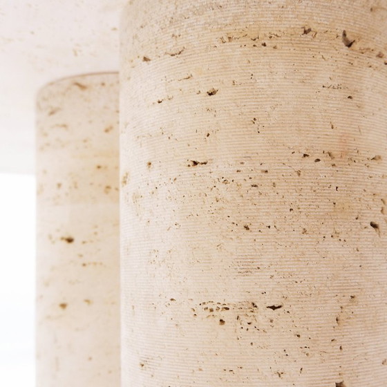 Image 1 of Quadratischer Couchtisch aus Travertin, entworfen von Mario Bellini für Cassina, um 1975