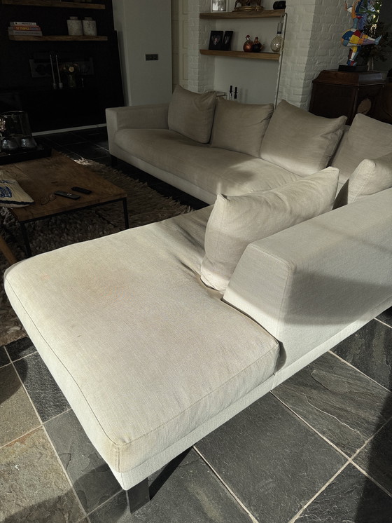 Image 1 of Linteloo Plaza Hotel Corner Sofa