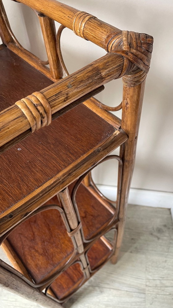 Vintage rattan bookcase shelf – Wood (photo 7 of 15)