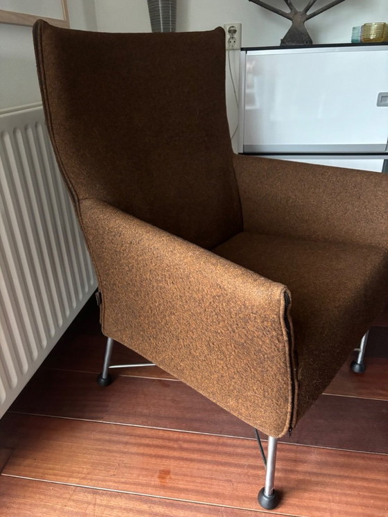 Image 1 of Sillón Montis Charly de tela jaspeada marrón/negra