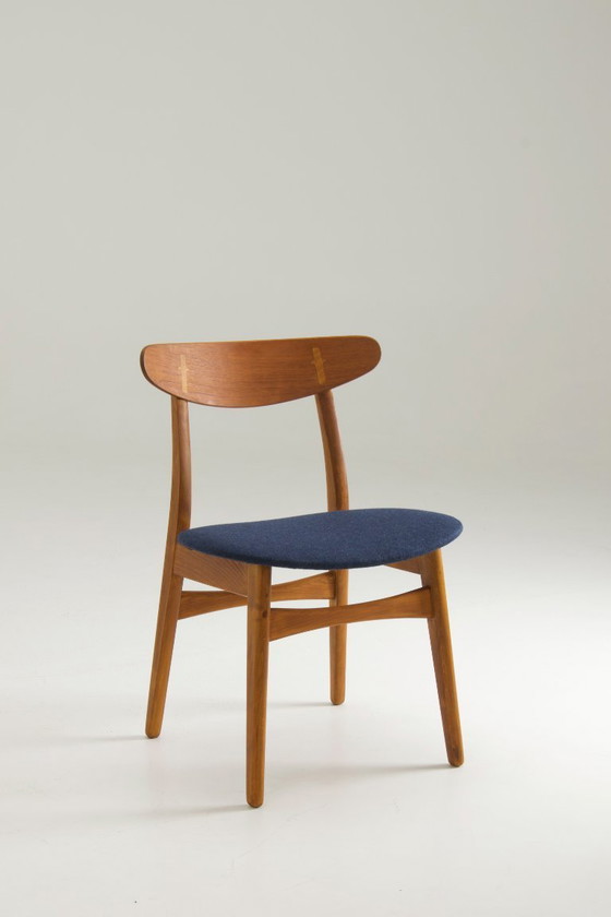 Image 1 of A Set Of 4 'Ch30' Dining Chairs Hans J. Wegner