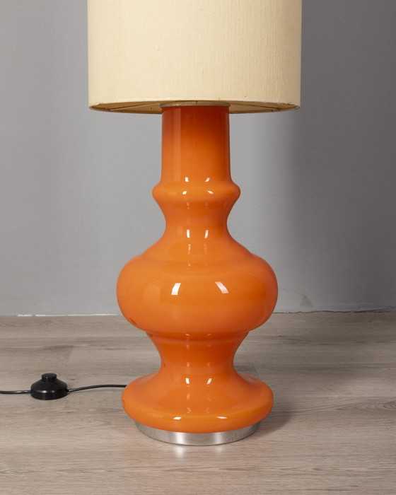 Image 1 of Lampada da terra vintage anni '70 in vetro arancione design italiano