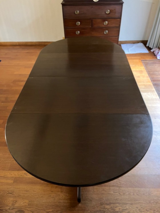 Image 1 of Tavolo da pranzo Thonet con 2 prolunghe intermedie e 6 sedie 214/215