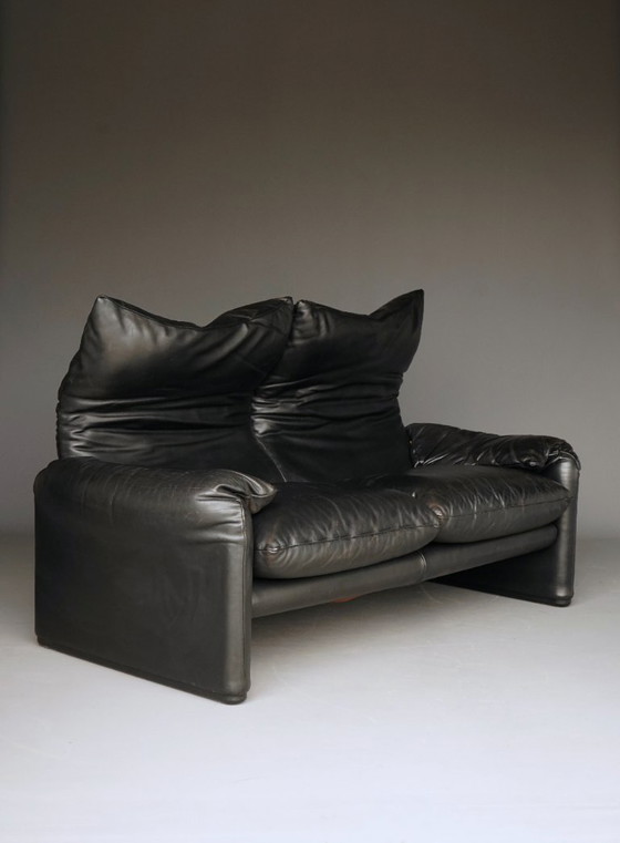 2 Sitzer Maralunga Sofa aus schwarzem Leder für Cassina. 1970er Jahre – 2 Sitzer Sofas, Leather (photo 4 of 20)