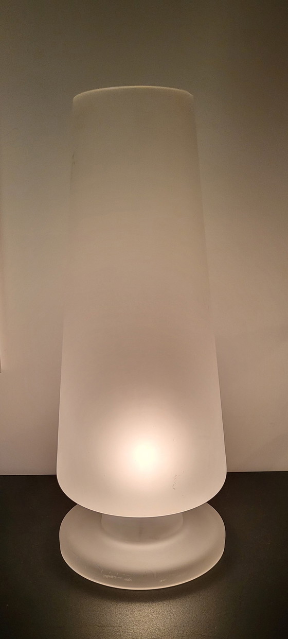 Image 1 of Vintage Hala Zeist opaline wit glazen tafellamp.