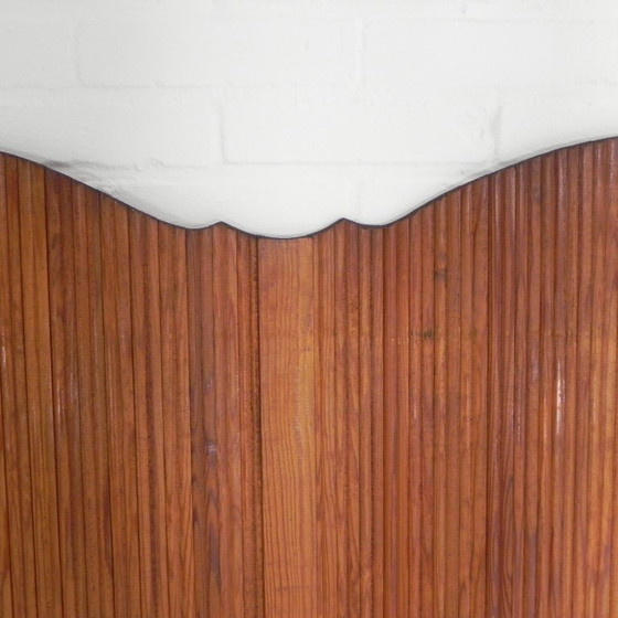 Image 1 of Separador de ambientes S.N.S.A. con listones de pino estilo Baumann, década de 1950.