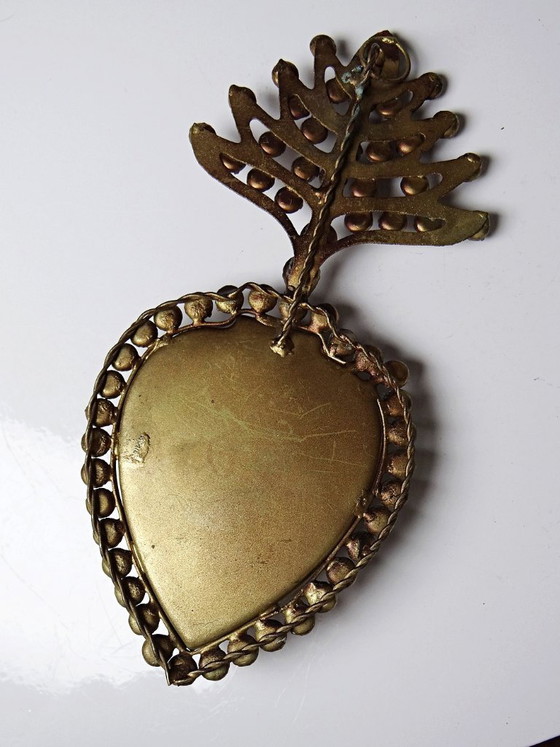 Image 1 of Ex voto antico, cuore fiammeggiante di Maria di Pomponne, tempestato di strass, XIX-XX secolo.