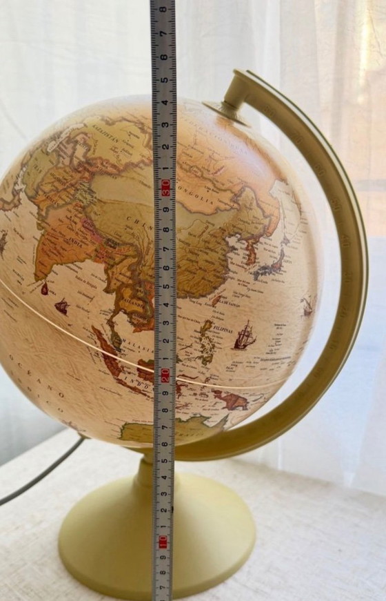 Image 1 of Gürbüz globe lamp