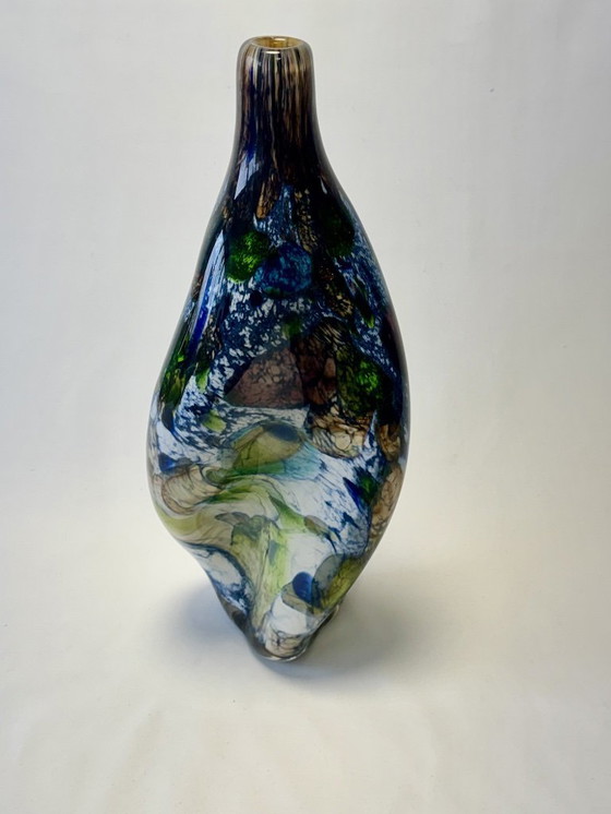 Image 1 of Hoge glazen vaas van 42cm. Unique door de spiraalgewijste vorm.