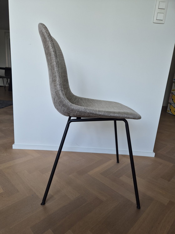 Image 1 of 6 chaises de salle à manger taupe