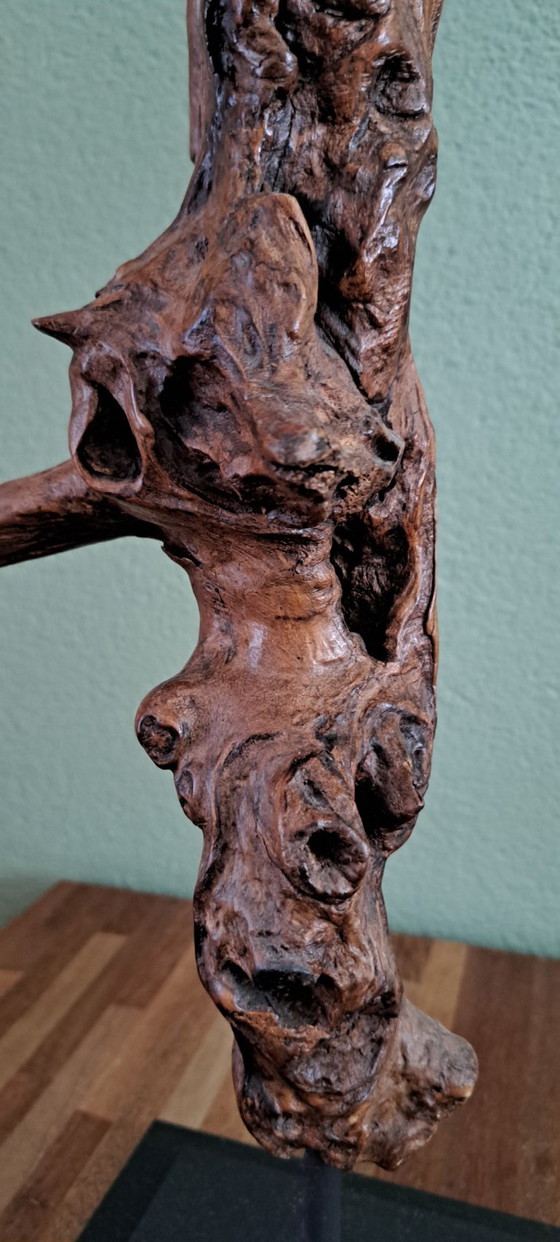 Hermosa escultura de madera de raíz sobre una base. – Objetos decorativos, Wood (photo 8 of 10)