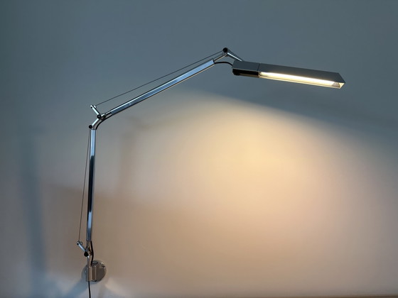 Image 1 of Vidéo d'Artemide Tolomeo