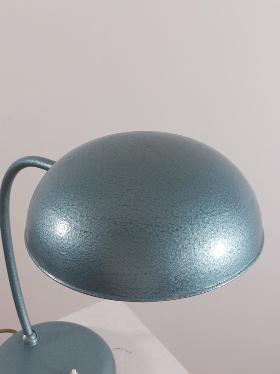 Image 1 of Vintage metalen werkplaatslamp van Gebrüder Cosack, bureaulamp, gehamerd oppervlak, jaren 1940