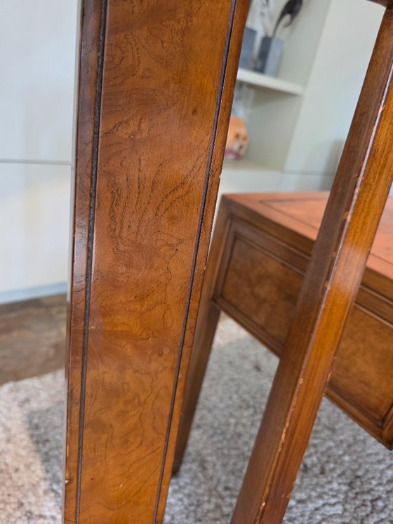 Art Deco bureau in wortelhout, teak kleur met bijhorende stoel. – Wood, Brass (photo 12 of 12)