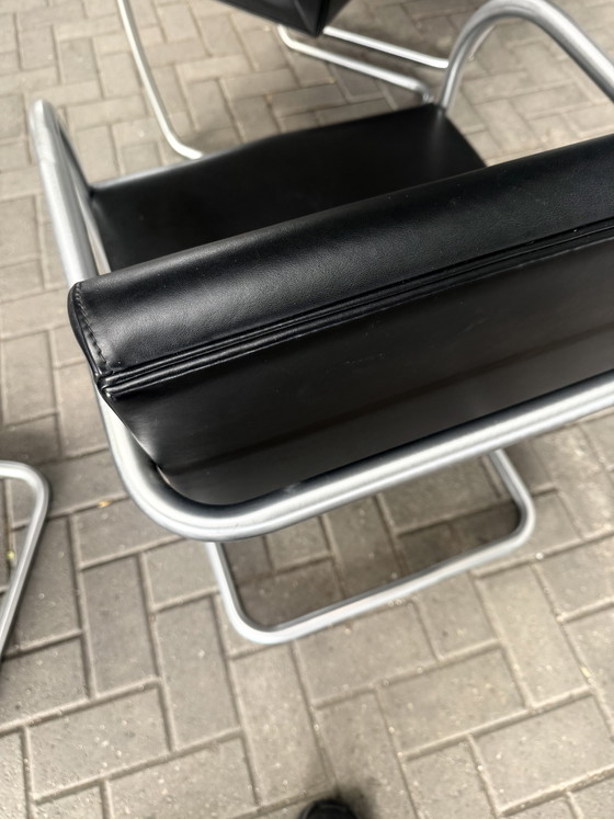 Image 1 of 6 sedie Brno di Mies van der Rohe, Fasem, in pelle nera