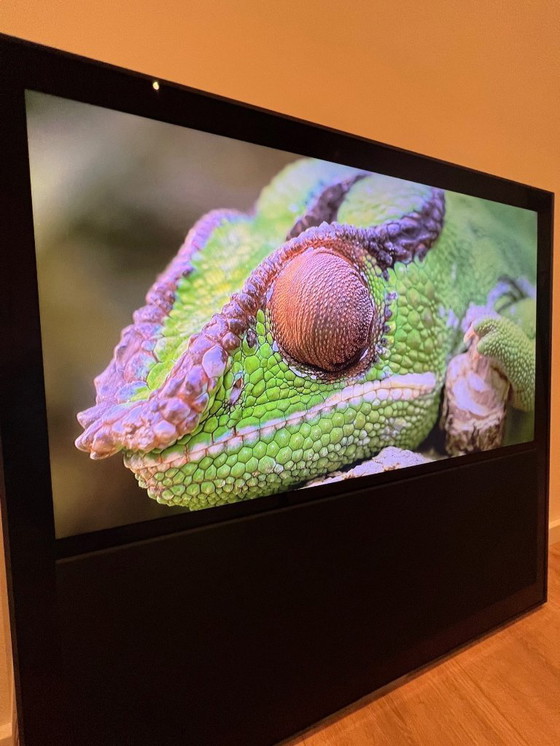 Image 1 of B&O Bang & Olufsen BeoVision 10 40"