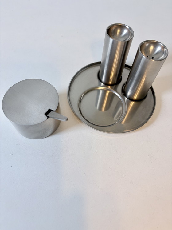 Ensemble poivrier, salière et moutardier Stelton par Arne Jacobsen. – Accessoires de table, rvs (photo 5 of 8)