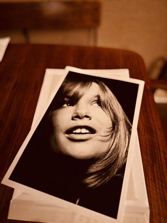 Image 1 of 1x  Monique van de Ven als Olga – Turks Fruit (1972‑73) – Fine‑art zwart‑wit 