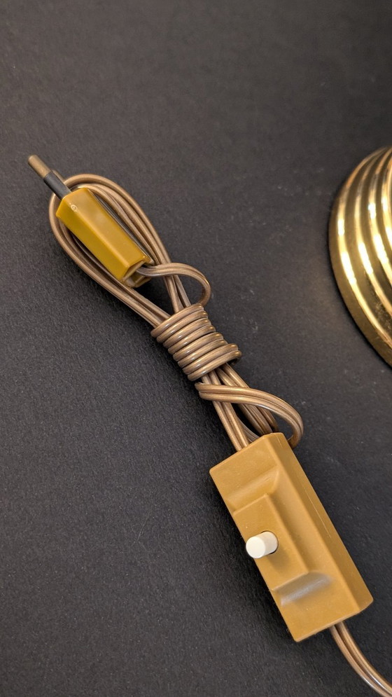 Image 1 of Lampada da Tavolo Vintage Italiana, Vetro Bianco con Bordo Nero, Ottone Bagnato in Oro 24 kt, New Old Stock