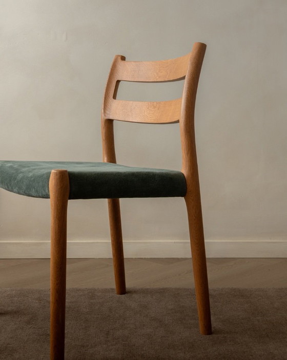 Image 1 of Sedie da pranzo modello 84 vintage in quercia di Niels Otto Møller per J.L. Møllers Møbelfabrik, Danimarca, anni '60, set di 4