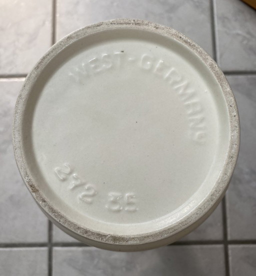 1960s West Germany Vase by Bay Model 272-35 WGP