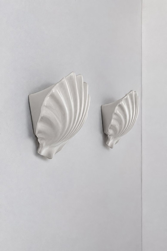 Coppia di Applique vintage in porcellana bianca, Francia 1970 – Porcelain (photo 6 of 6)