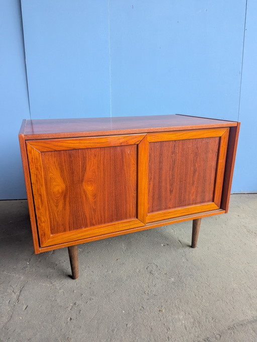 Mobile danese vintage con ante scorrevoli, Faarup anni '60 – Faarup Mobelfabrik, opbergkast, Wood