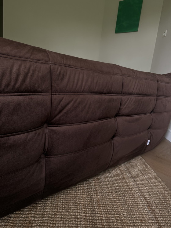 Image 1 of Ligne Roset Togo 3-Sitzer Braunes Alcantara
