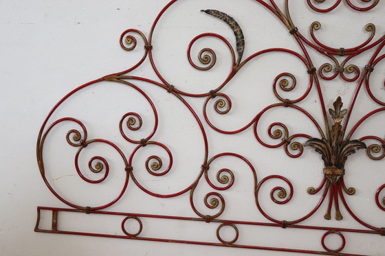 Image 1 of Rood ijzeren hoofdeinde voor tweepersoonsbed, Italië Begin 20e eeuw