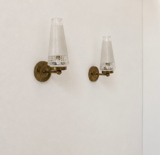 Pair of vintage glass and brass wall lights, France, 1960