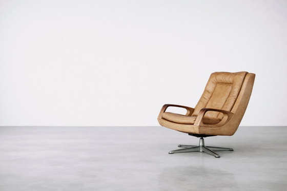 Image 1 of Vintage Mid-Century German Modern Leather Swivel Chairs by Carl Straub, 1950s, Set of 2