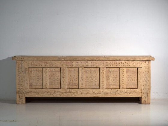 Antique carved low sideboard in fir wood – China, circa 1930 (photo 27 of 40)