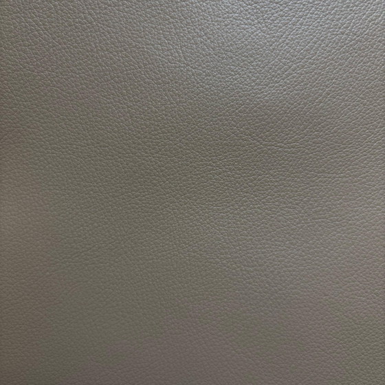 Image 1 of Carl Hansens OW149 1-zit