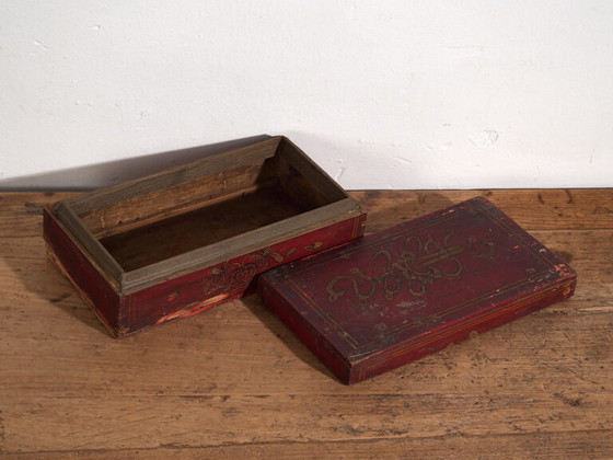 Antique rectangular box with floral motifs (c.1900) #3 – Storage cabinet (photo 18 of 35)