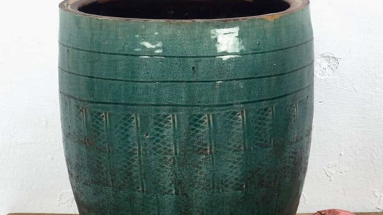 Vase en céramique vert émeraude antique moyen (c.1820) (photo 3 of 9)