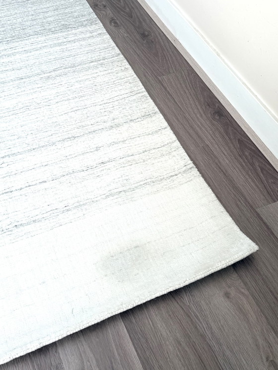 Image 1 of Leolux Milan tapijt Ivory 200 x 300