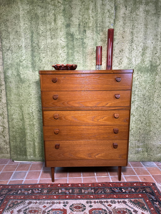 Cómoda alta de teca estilo retro vintage de mediados de siglo de Stag 