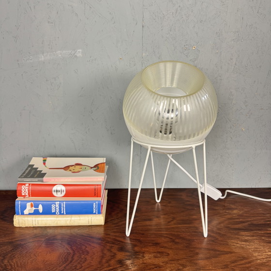 Image 1 of VV Original Eyeball Lamp