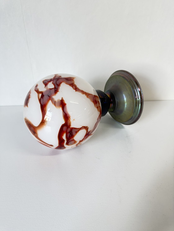 Image 1 of Vintage gemarmerde plafonniere bol wit rood glas Art deco