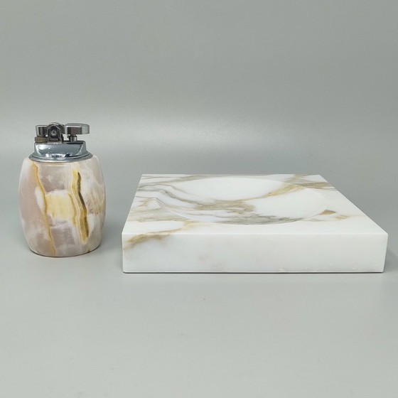 Italiaanse onyx rookset in mid-century modern stijl uit de jaren 60 met tafelaansteker en asbak. Normale (photo 12 of 12)