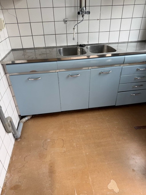 Vintage jaren 50 keuken – pastelblauw/rvs – American