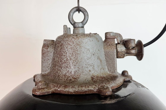 Image 1 of Lampada a sospensione industriale a gabbia in ghisa e smalto nero, anni '60