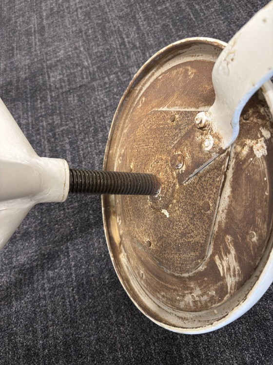 Image 1 of Set di 2 sedie da fabbrica industriali di metà secolo – regolabili, con logo KOJAL stampato