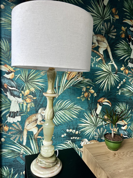 Image 1 of Imponente lampada da tavolo vintage realizzata in marmo onice massiccio.