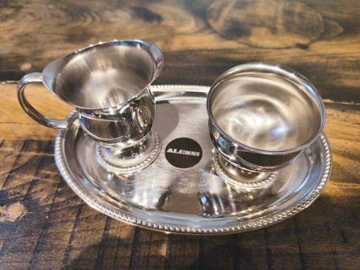 Juego vintage de 3 piezas de acero inoxidable Alfra Alessi para lechera y azúcar con bandeja (años 50/60). – tafelaccessoires