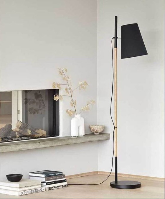 Image 1 of Frandsen – Hideout Floor Lamp – Black / Oak
