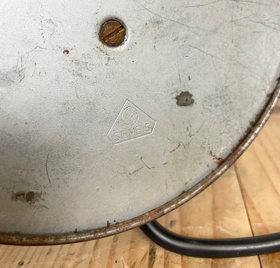 Image 1 of Zwarte industriële tafellamp van Siemens, jaren 30.