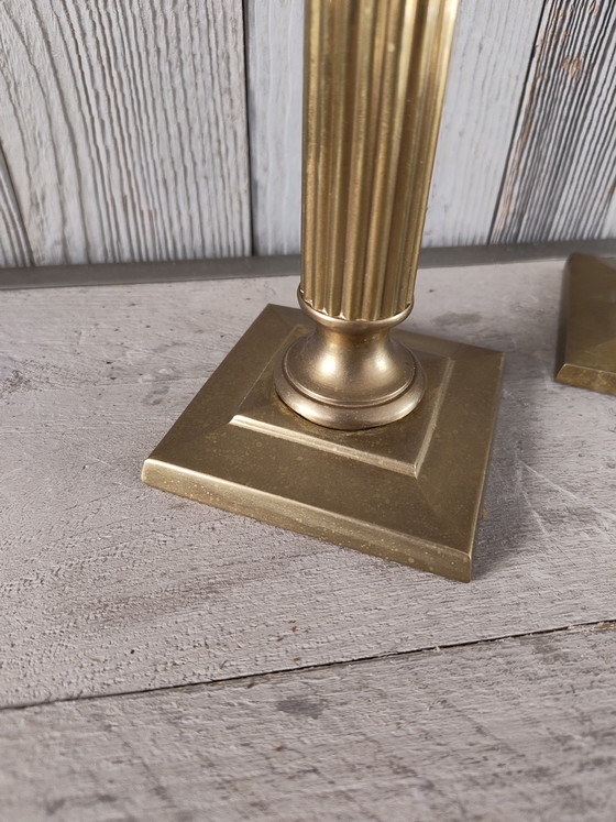 Image 1 of Chandeliers anciens en laiton de style néoclassique en forme de colonnes corinthiennes