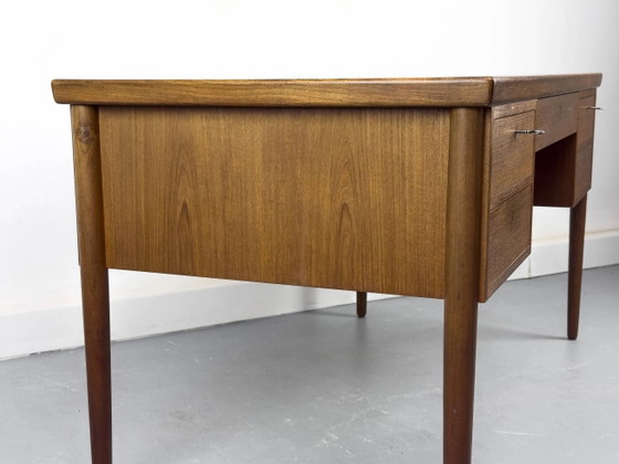 Deens Teak Bureau met Laden, jaren 60 – Scandinavian (photo 13 of 28)