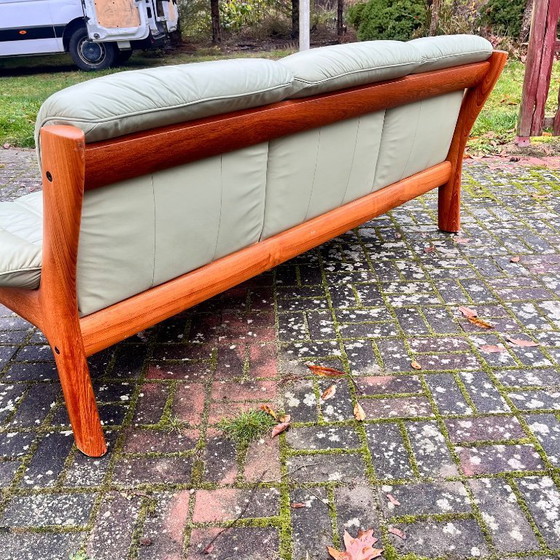 Image 1 of Canapé en cuir et teck d'Ekornes Norway, années 1980